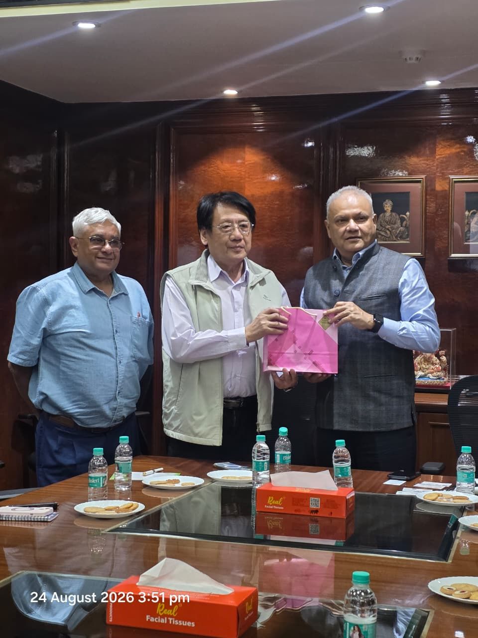 Strengthening Global Connections. Enabling Knowledge Exchange.